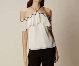 km ruffle of the shoulder